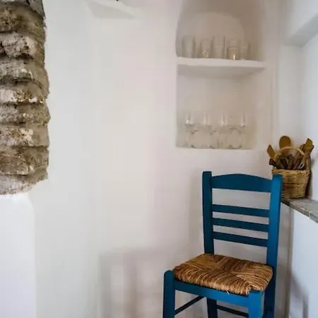La Maison, Triandáros