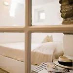 La Maison, *