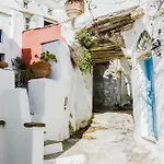 La Maison, Triandáros
