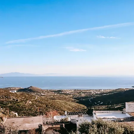 La Maison, *