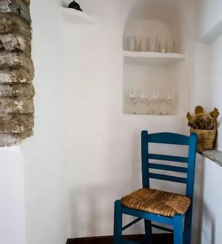 La Maison, Triandáros